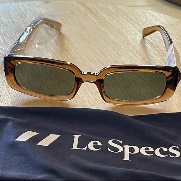 Le Specs Dynamite Sunglasses In Tobacco - Picture 1 of 13